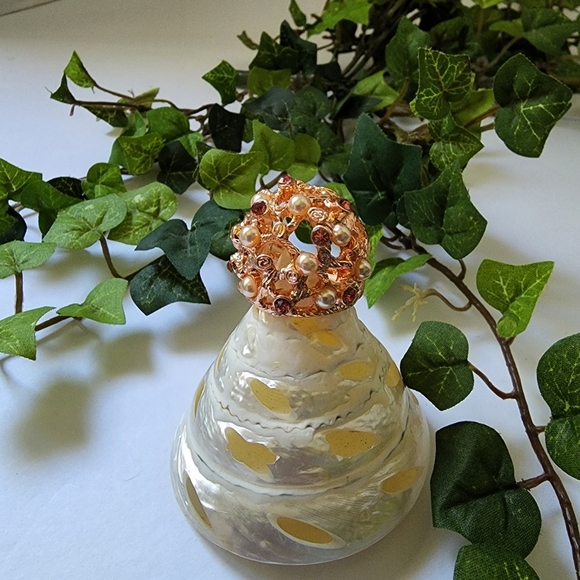 Blush Rose Gold Stretch Cluster Ring - Picture 3 of 7